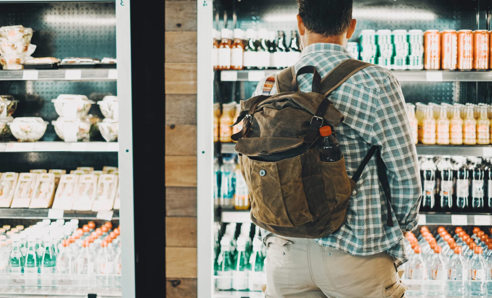 airport shopper